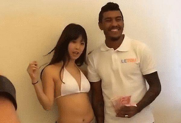 校花光屁股穿裙子被c小说