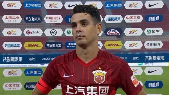 被发现的不伦现场的妻子