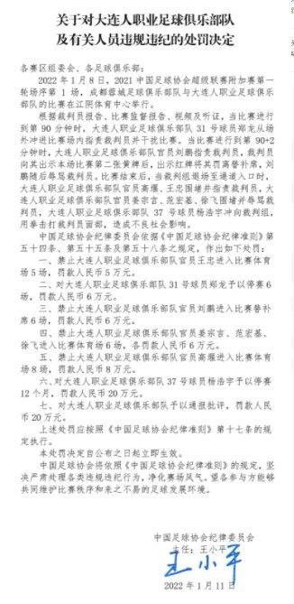 打美女白嫩光屁屁视频动漫