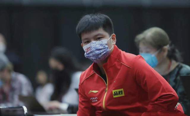 成人自拍视频在线观看